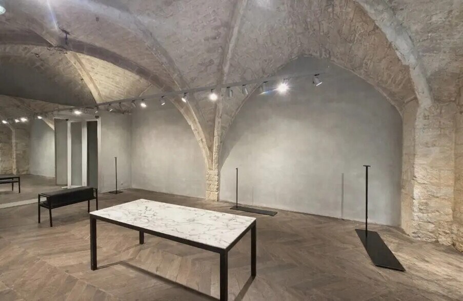 Retail in Montpellier for lease - Interior Photo - Image 2 of 3