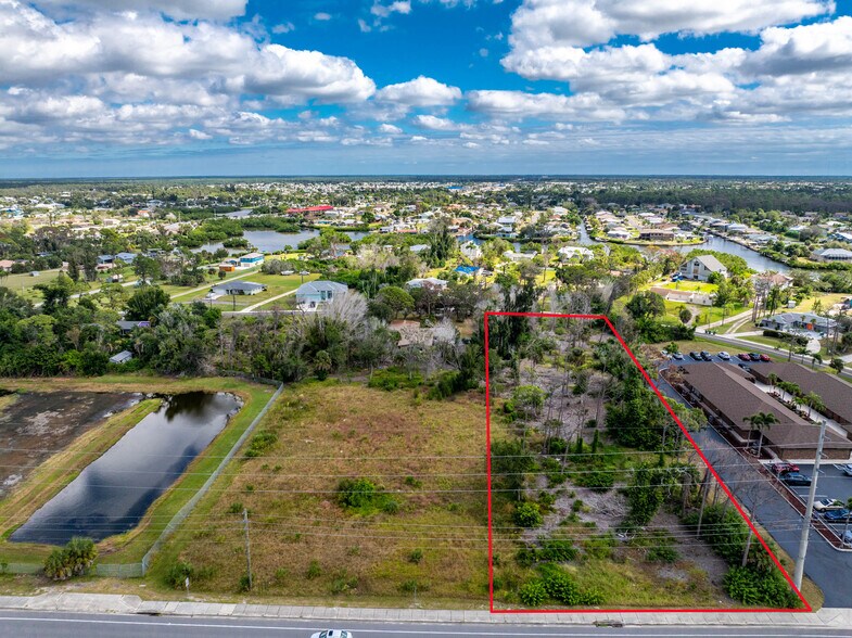 1630 Manor Rd, Englewood, FL à vendre - Photo du bâtiment - Image 2 de 20