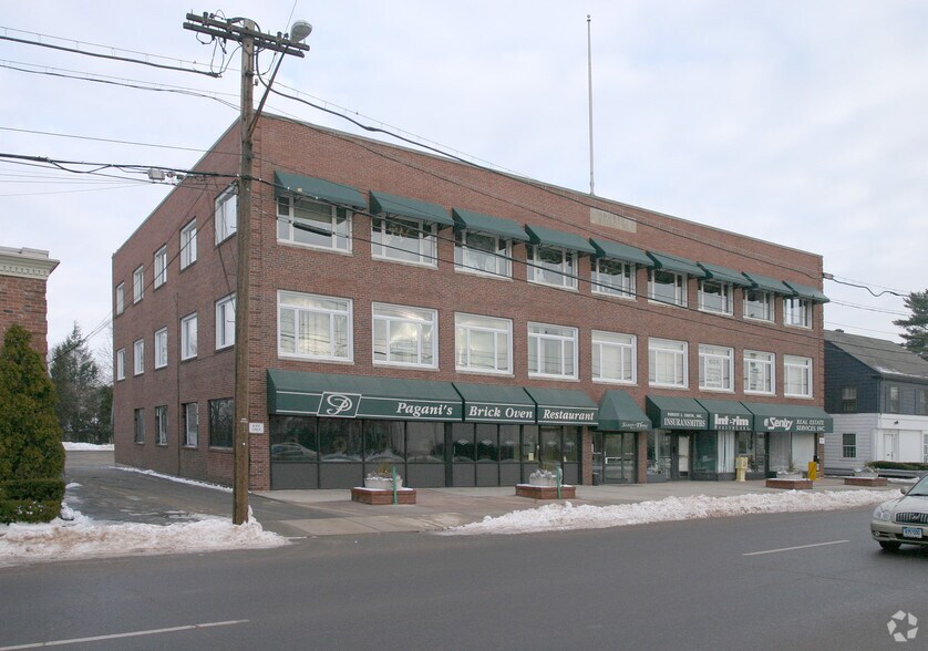55-71 E Center St, Manchester, CT à louer - Photo du bâtiment - Image 2 de 21