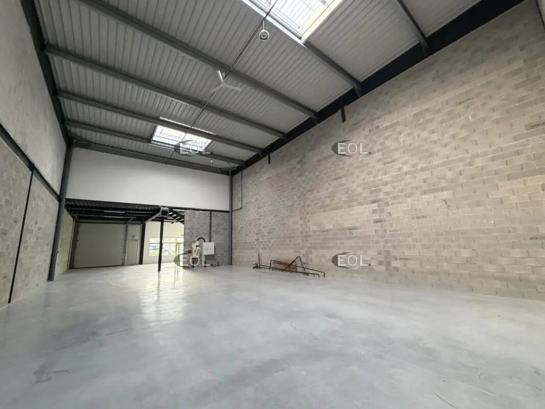 Flex in Rousset for lease Interior Photo- Image 1 of 8