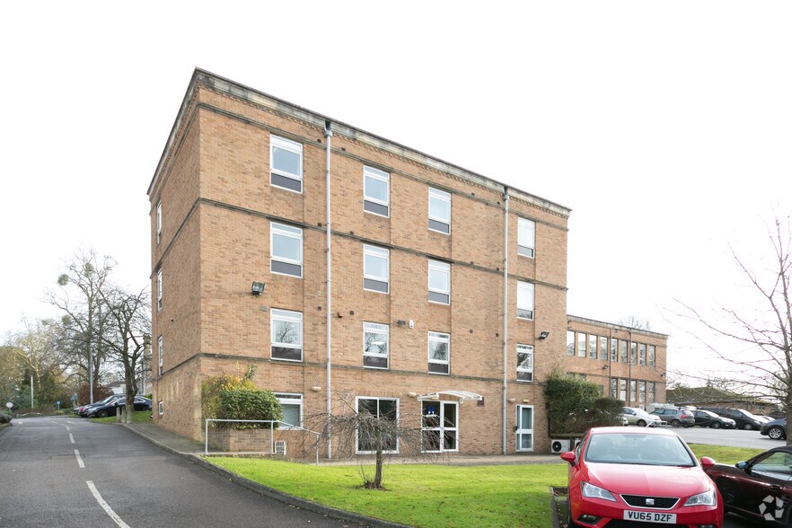 Whittington Hall, Worcester à louer - Photo du bâtiment - Image 2 de 8