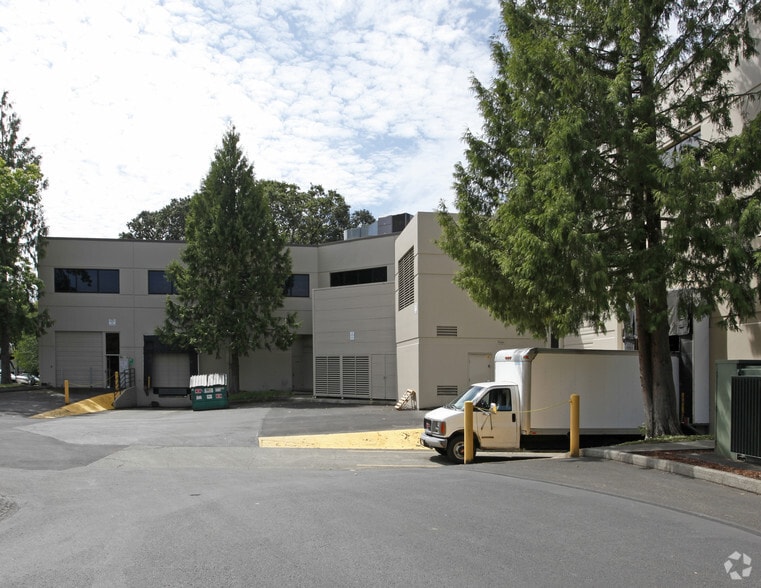 8905 SW Nimbus Ave, Beaverton, OR for lease - Building Photo - Image 2 of 9
