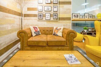 Calle Valle del Tormes, 2, Boadilla del Monte, Madrid for lease Interior Photo- Image 2 of 32