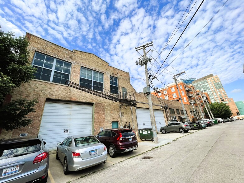 930 W Huron St, Chicago, IL for sale - Building Photo - Image 2 of 3