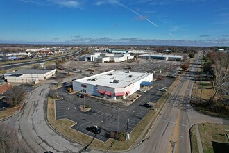 1130 E Walnut St, Carbondale, IL - AERIAL  map view - Image1