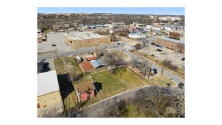 Plus de détails pour 606 Wainwright St, Denton, TX - Terrain à vendre