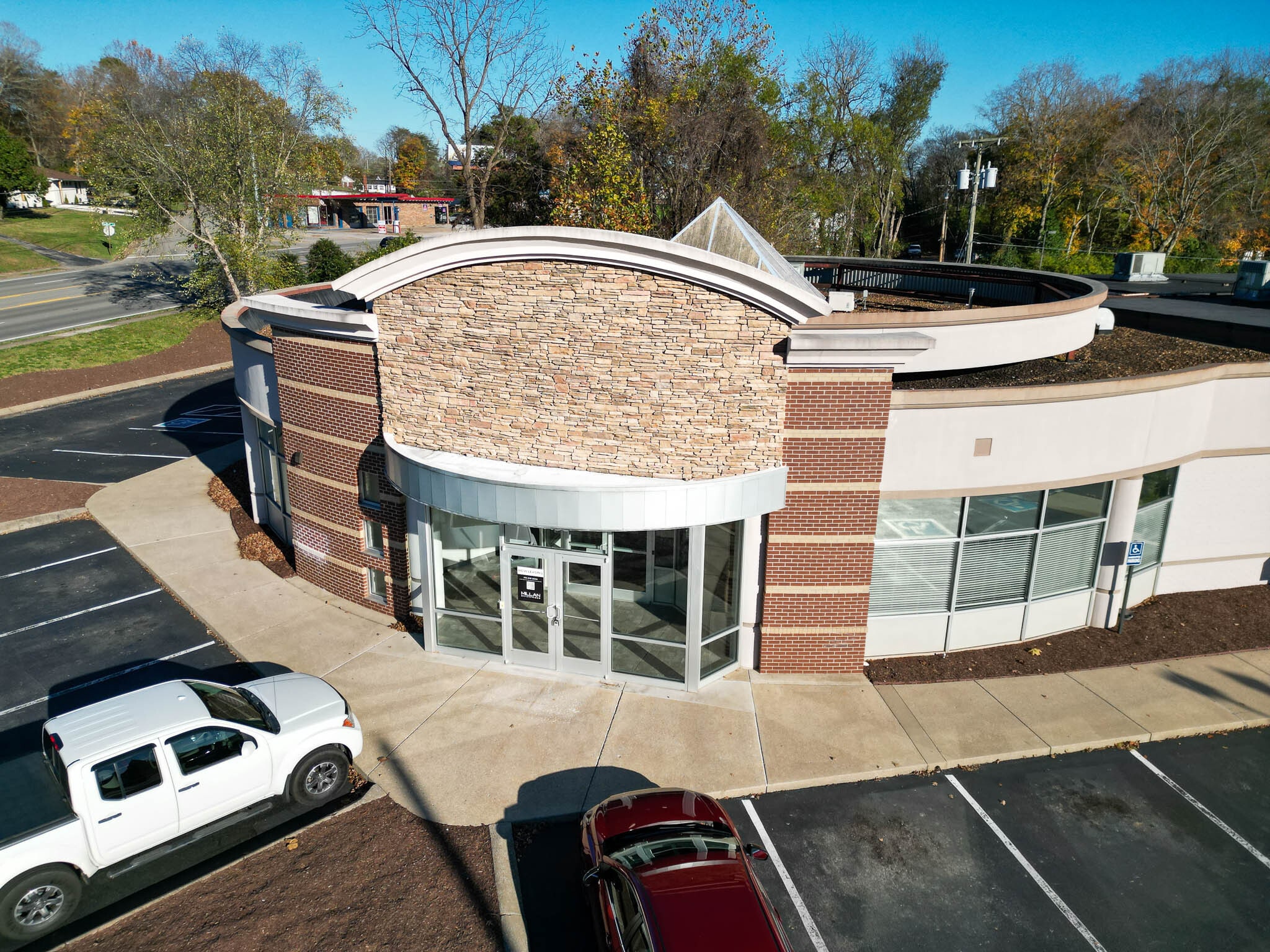 1430 Madison St, Clarksville, TN for lease Building Photo- Image 1 of 6