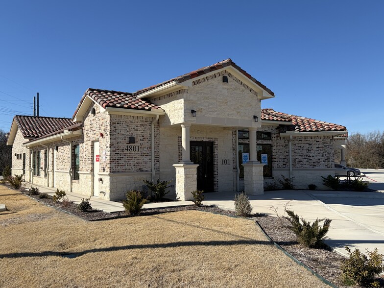 4801 Golden Triangle Blvd, Fort Worth, TX à louer - Photo du bâtiment - Image 1 de 9