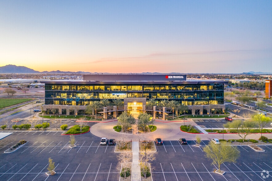 275 E Rivulon Blvd, Gilbert, AZ for lease - Building Photo - Image 2 of 23
