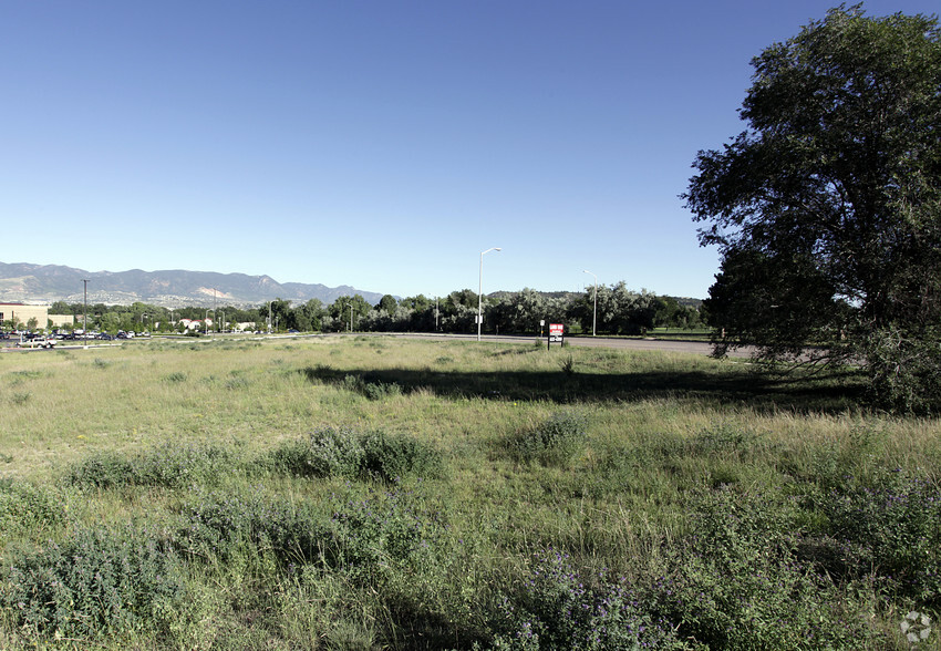 2920 N Circle Dr, Colorado Springs, CO for sale - Building Photo - Image 1 of 5