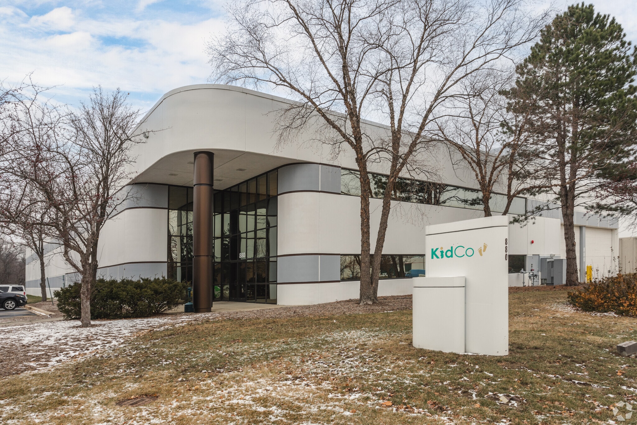 880 Corporate Woods Pky, Vernon Hills, IL for lease Primary Photo- Image 1 of 6
