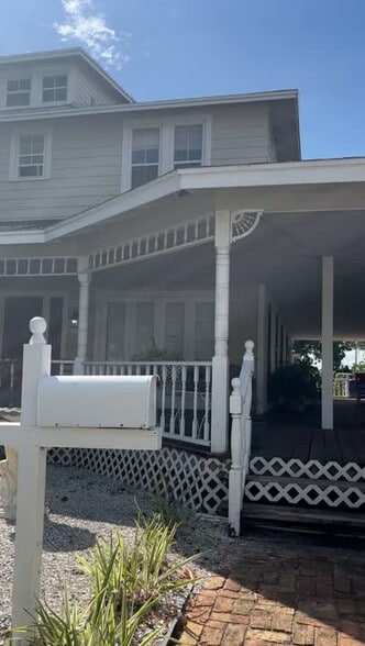 1443 19th Pl, Vero Beach, FL à vendre - Vidéo sur l’inscription commerciale - Image 2 de 47