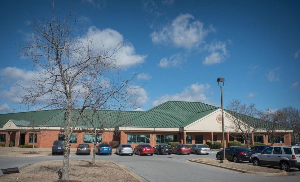 9238 Madison Blvd, Madison, AL à louer - Photo du bâtiment - Image 3 de 12