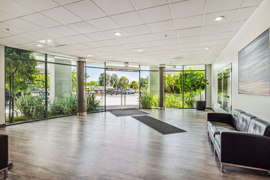 855 3rd Ave, Chula Vista, CA à louer - Hall d’entrée - Image 3 de 7