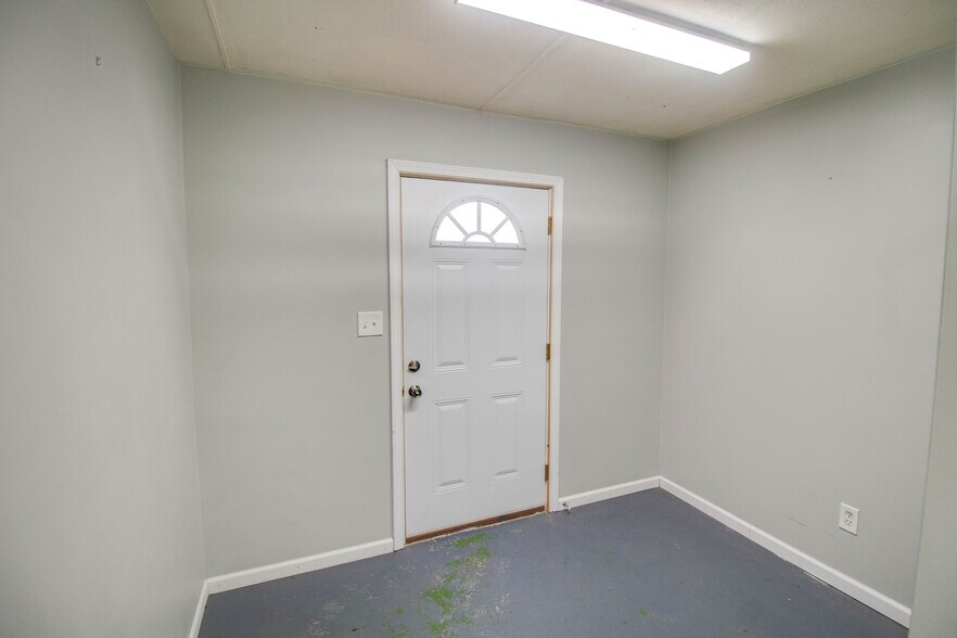 98 Curtis St, Jerseyville, IL à vendre - Photo intérieure - Image 2 de 23