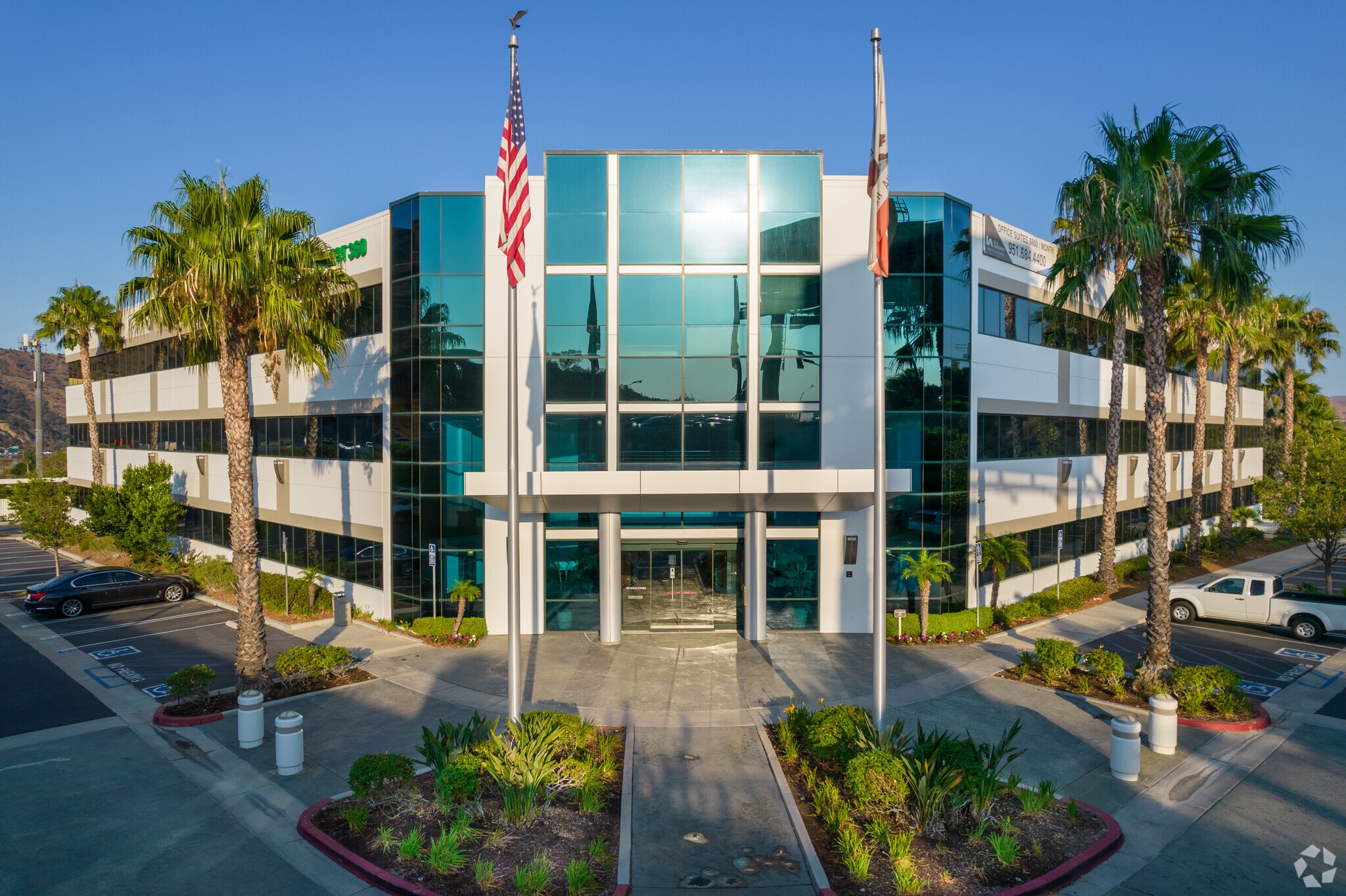 4740 Green River Rd, Corona, CA for lease Primary Photo- Image 1 of 17