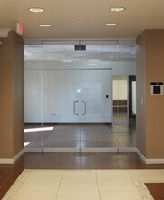 201 E Main Dr, El Paso, TX à louer Photo intérieure- Image 1 de 20