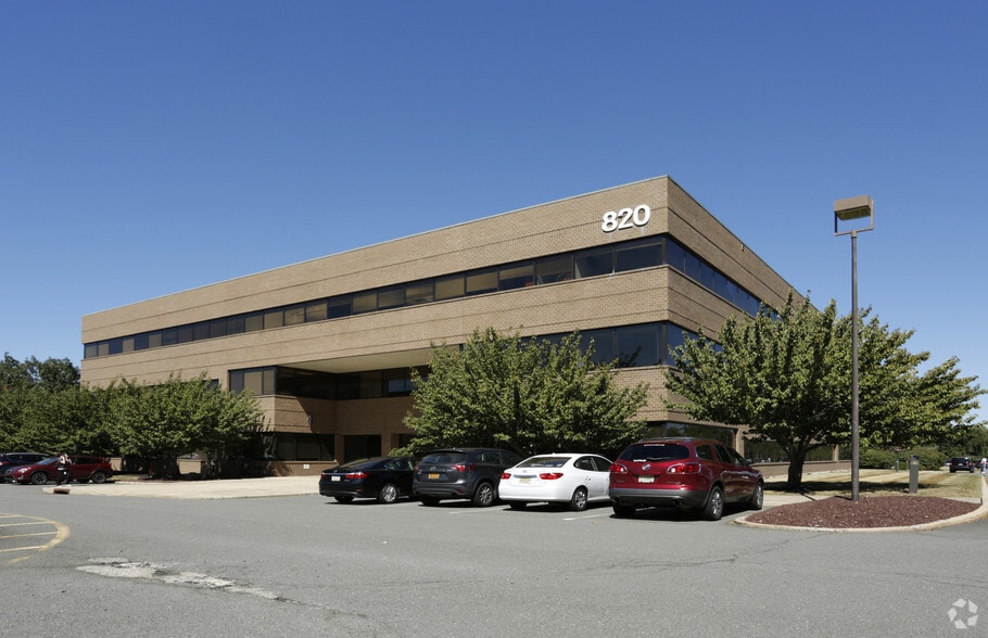 820 Bear Tavern Rd, Ewing, NJ for sale - Building Photo - Image 3 of 4