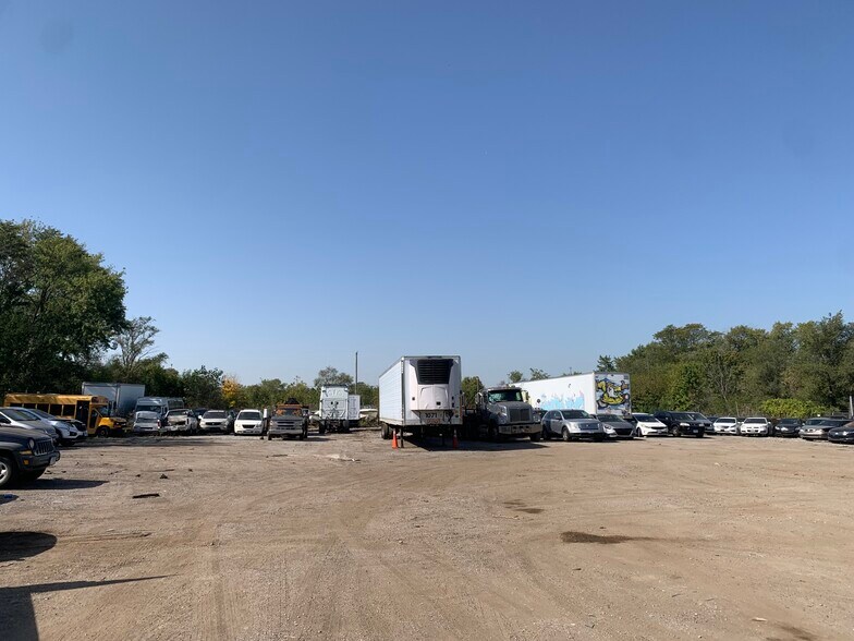 16350 Crawford Ave, Markham, IL à louer - Photo du bâtiment - Image 3 de 14