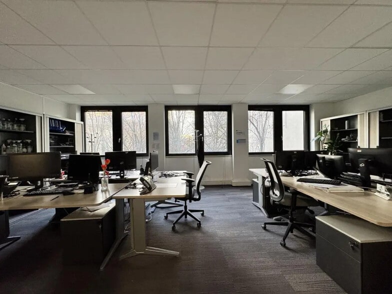 Bureau dans Charenton-le-Pont à louer - Photo intérieure - Image 2 de 21