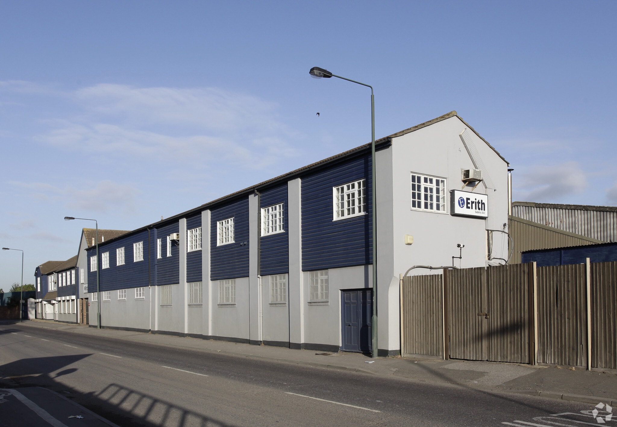 Manor Rd, Erith for sale Primary Photo- Image 1 of 1