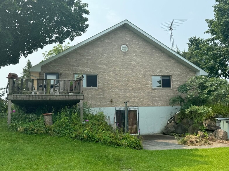 21016 E US Highway 14, Harvard, IL à vendre - Photo du bâtiment - Image 3 de 3