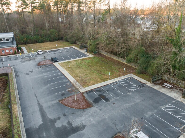 Azimuth Ct, Rocky Mount, NC à vendre - Photo du bâtiment - Image 2 de 2