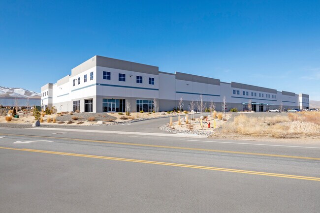 Plus de détails pour 9985 Moya Blvd, Reno, NV - Industriel à louer