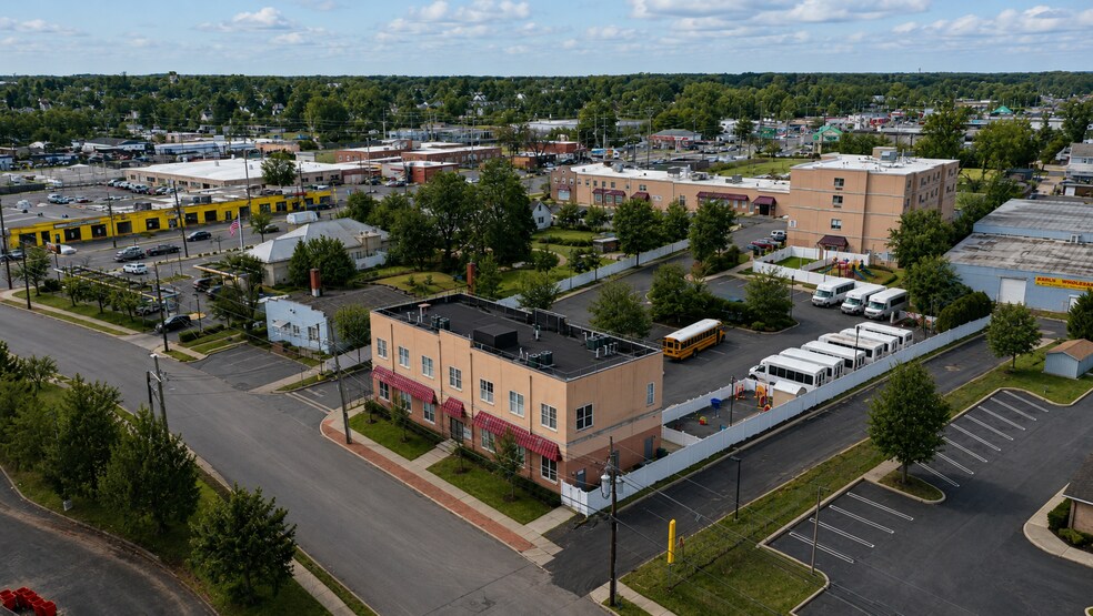 1571 6th St, Ewing, NJ for sale - Building Photo - Image 2 of 5