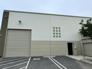 758 Calle Plano, Camarillo, CA for lease Building Photo- Image 2 of 9