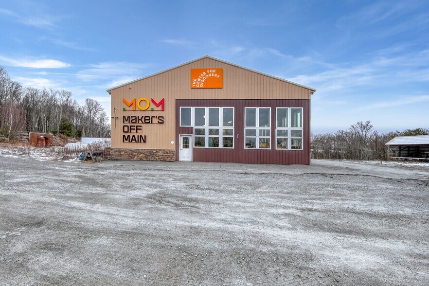 26 Holland rd, Ferndale, NY à vendre - Photo du bâtiment - Image 2 de 19