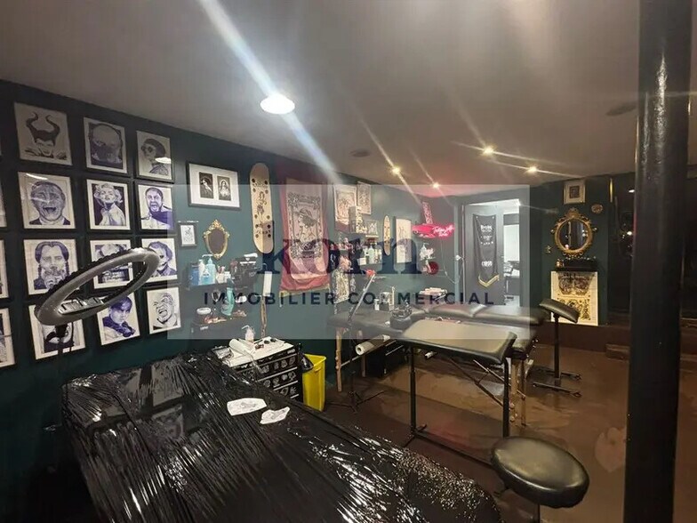 Retail in Paris for lease - Interior Photo - Image 2 of 9