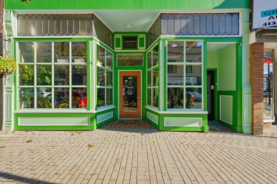 284 High St, Holyoke, MA à louer - Photo du bâtiment - Image 2 de 12