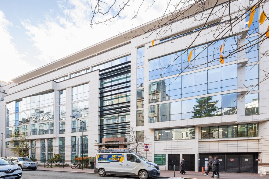 47-53 Rue Raspail, Levallois-Perret for lease - Building Photo - Image 2 of 5