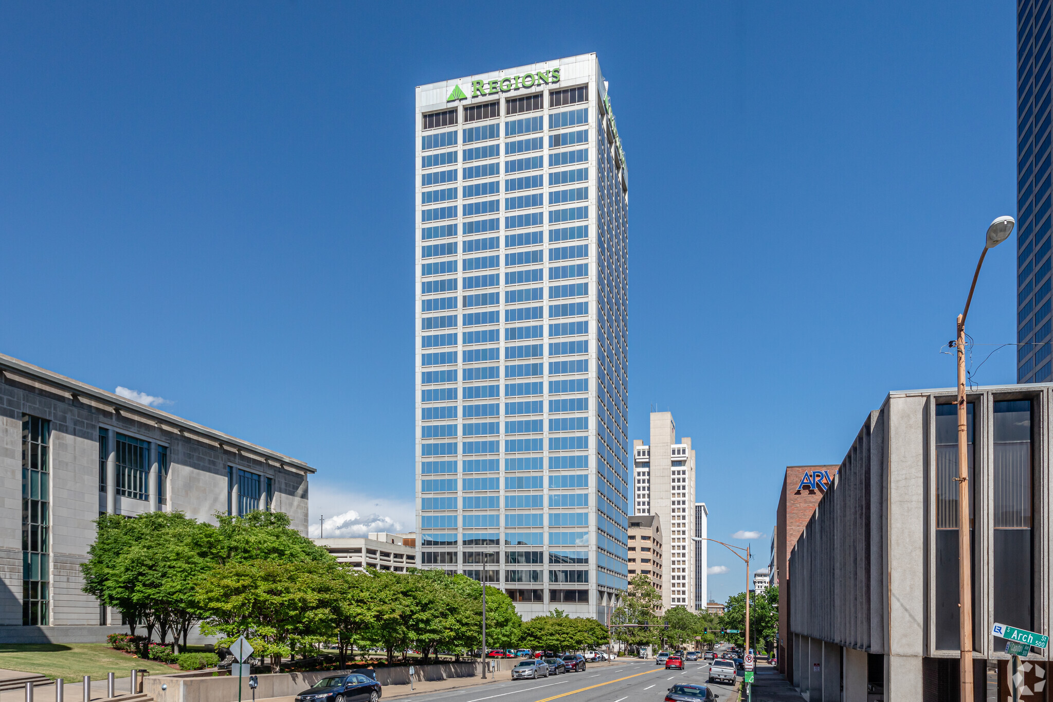 400 W Capitol Ave, Little Rock, AR for lease Building Photo- Image 1 of 6