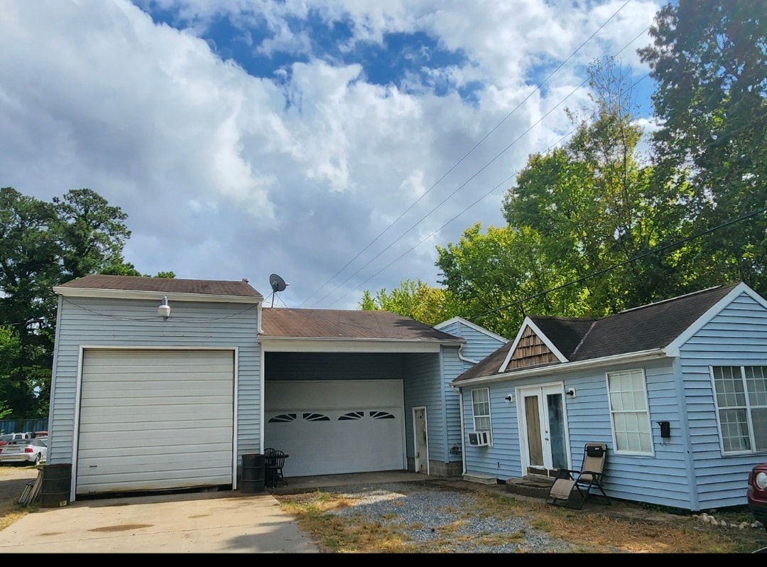 450 Bellwood Rd, Newport News, VA à vendre Photo principale- Image 1 de 6