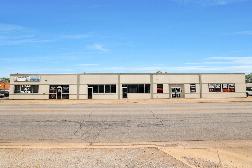 1401-1403 N 25th Ave, Melrose Park, IL à vendre - Photo du bâtiment - Image 2 de 9