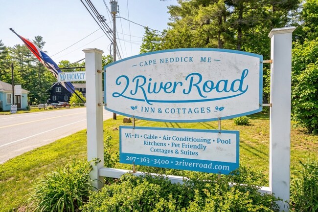 Plus de détails pour 2 River Rd, Cape Neddick, ME - Services hôteliers à vendre