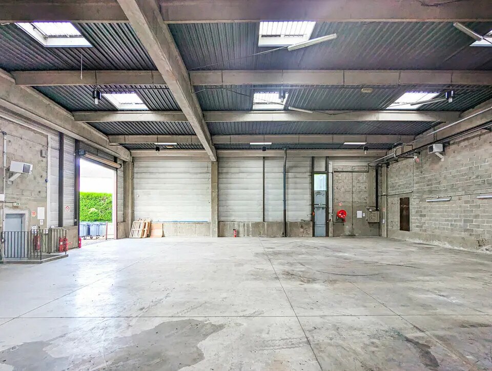 Industrial in Palaiseau for lease Interior Photo- Image 1 of 14