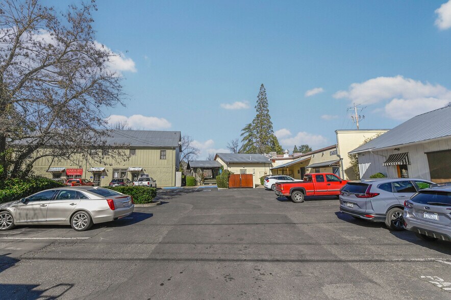 191 Main St, Murphys, CA à vendre - Photo du bâtiment - Image 3 de 89
