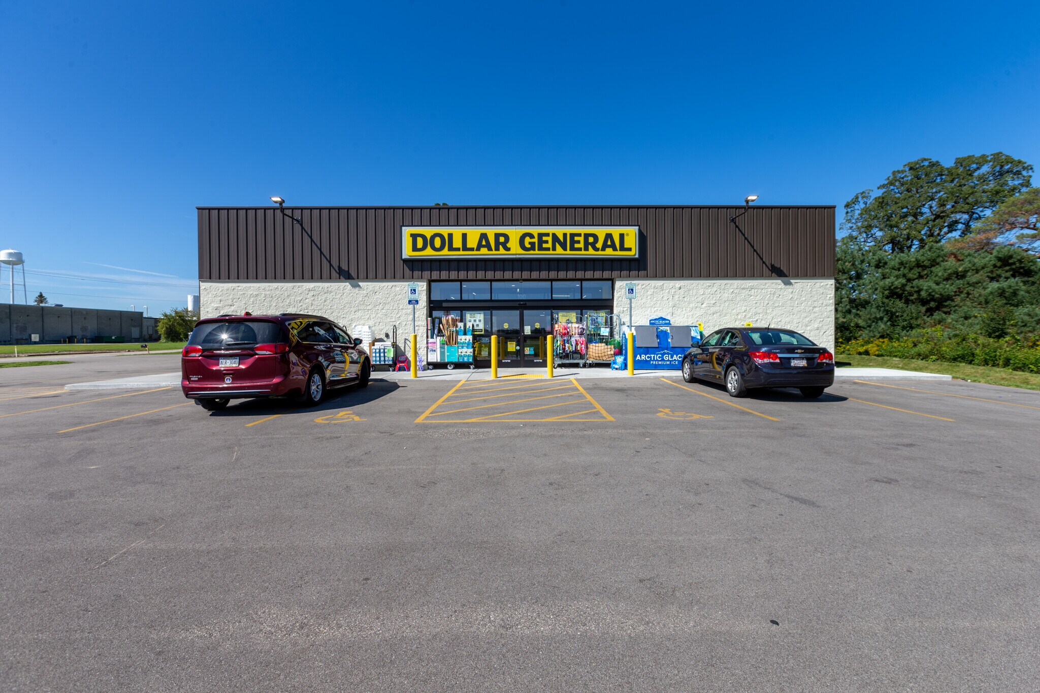 100 W Rose-Eld Rd, Rosendale, WI for sale Primary Photo- Image 1 of 1