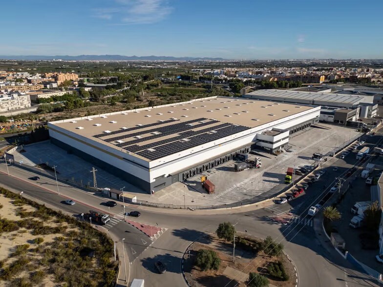 Calle Principal P.I. Codonyers, 1, Picassent, Valencia à louer - Photo du bâtiment - Image 2 de 4