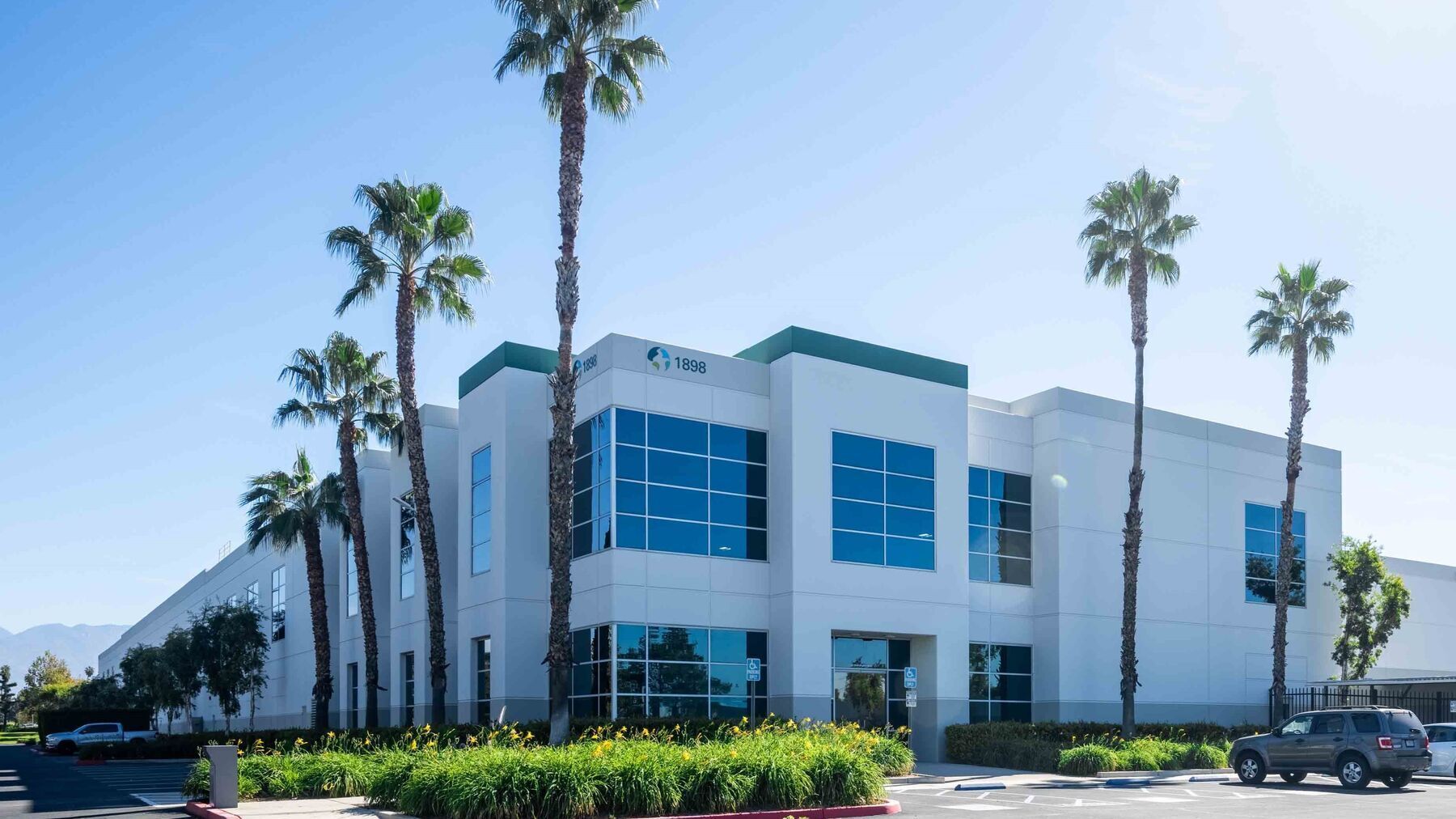 1898 Marigold Ave, Redlands, CA à louer Photo principale- Image 1 de 8