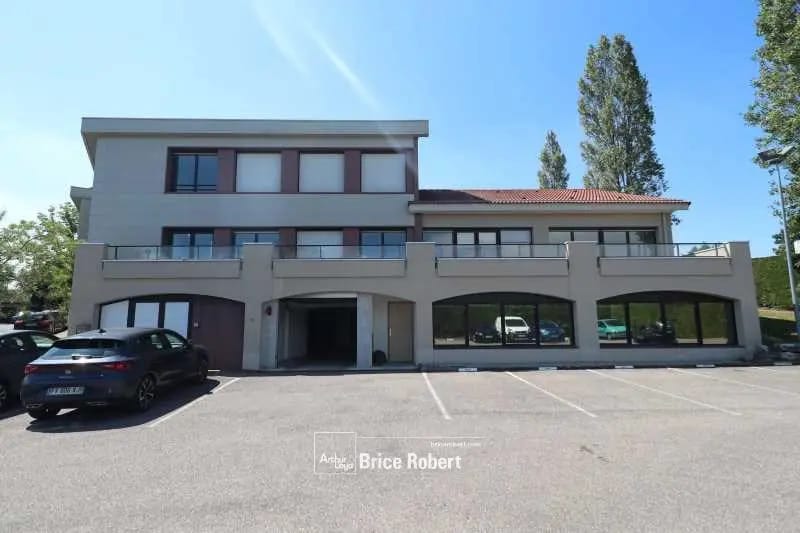 Office in Dardilly for sale - Building Photo - Image 2 of 6