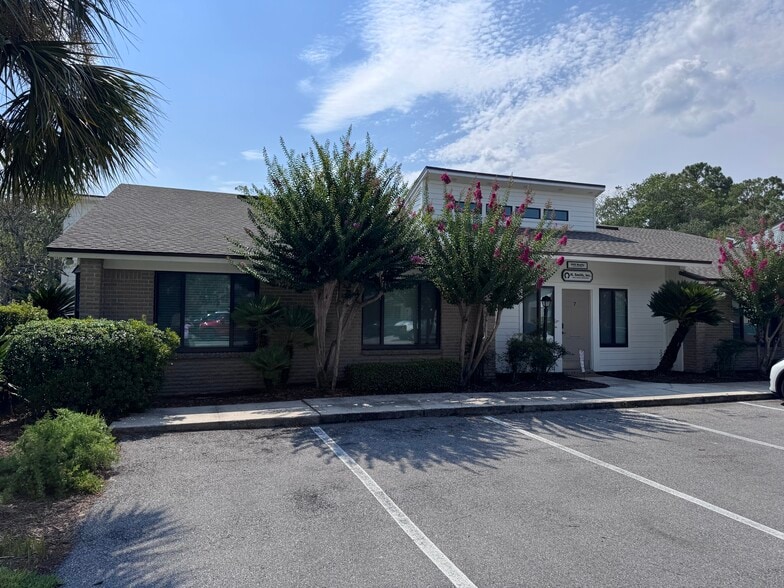 3741 San Jose Pl, Jacksonville, FL for lease - Building Photo - Image 3 of 5