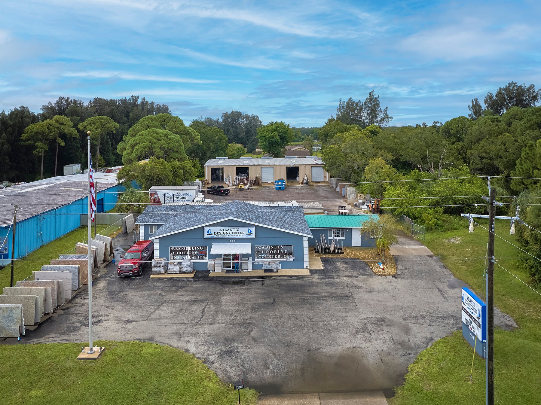 Palm Bay Retail, Office & Warehouse portfolio of 2 properties for sale on LoopNet.ca Building Photo- Image 1 of 16