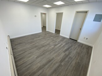 Plus de détails pour 61 Lincoln Hwy, Kearny, NJ - Bureau à louer