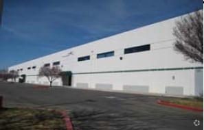 4875 Aircenter Cir, Reno, NV for lease - Building Photo - Image 3 of 4