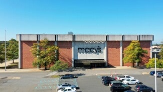 Plus de détails pour 755 State Route 18, East Brunswick, NJ - Commerce de détail à louer