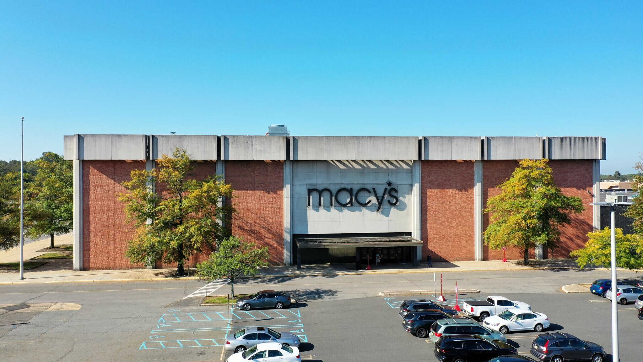 755 State Route 18, East Brunswick, NJ à louer Photo du bâtiment- Image 1 de 9